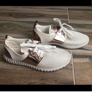 Liliana tennis shoes